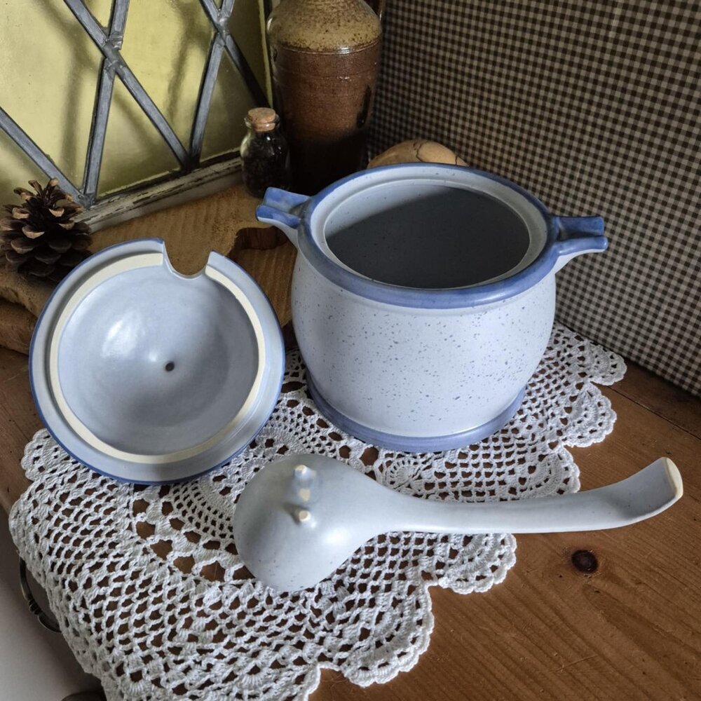 LAURENTIAN POTTERY Vintage Blue Tureen - Picture 5 of 7